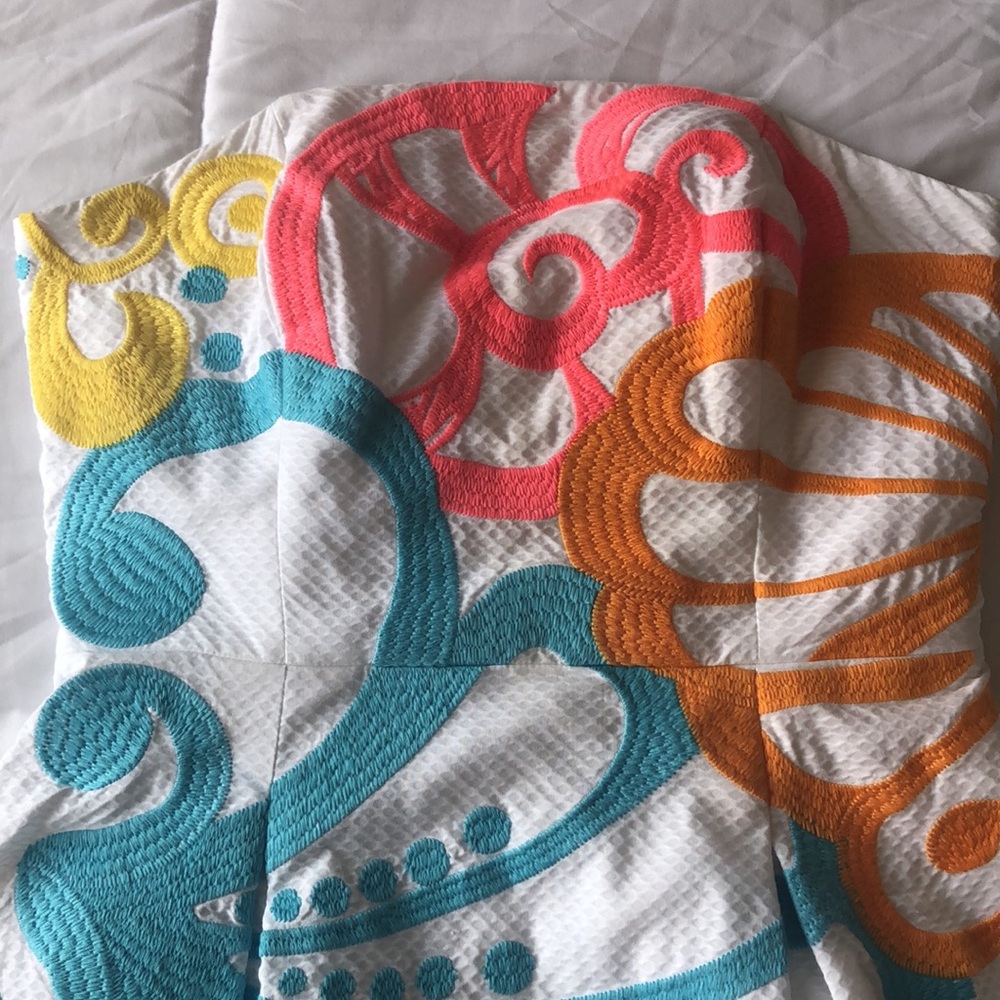 SOLD. Lilly Pulitzer Blossom Strapless Dress size 2 - Picture 8 of 12